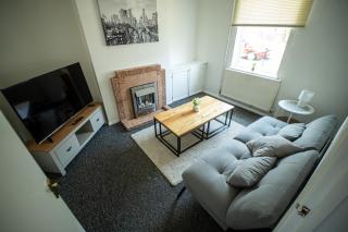 Three BR House By Eason Stays Short Lets Lowestoft - 1