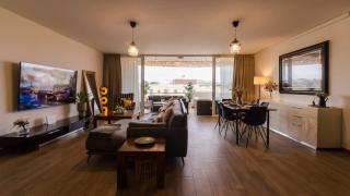 Designer Apt with Jacuzzi Terrace - 8