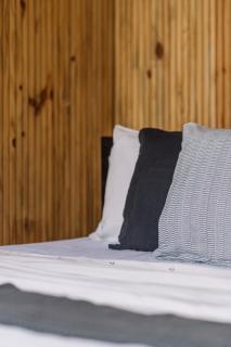 Birds Eye Estate- Mirror House - 2