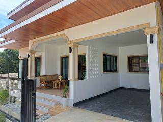 Bancha white house - 4