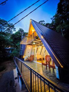 White Moon Cabin & Cottage - 6