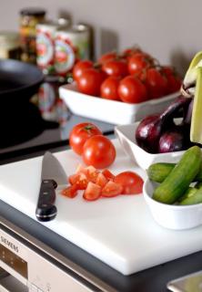 SUPERCentraL Double BED FAST WiFi Smart TV FUN - 4