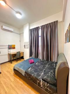 KW HOMESTAY CASA UNO APT Fully Aircond 3 Bedroom - 3