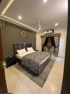 Faisal Jewlle Apartments - 3