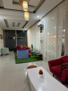 Khayyira Hotel Syariah Lumajang - 2