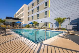 Microtel Inn & Suites by Wyndham Rehoboth Beach - 4