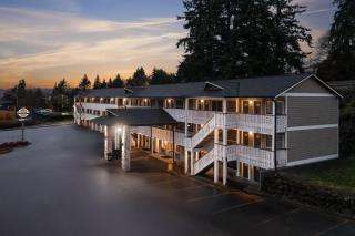 Basecamp Puyallup a Travelodge by Wyndham - 9