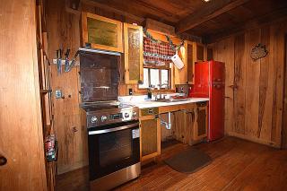 Ma & Pa's cabin at Cabin Fever in NC - Saluda - 1