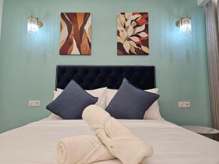 8 mins 400m to TRX at Agile DualKey 2-7pax - 6