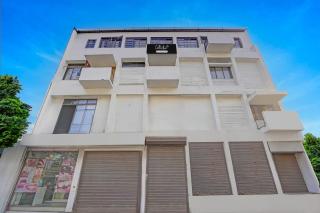 Collection O Dandiya Bazar Formerly Vrundavan Residency - 0