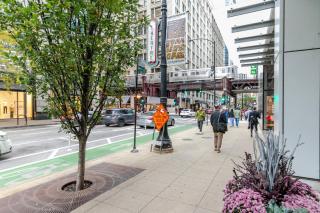 Blueground Chicago Loop pool AC nr park CHI-1266 - 6