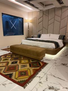 The Hotel Emerald - 1