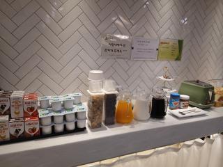 February, Riverside Hotel Gyeongsan - 7