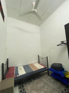 Obah Homestay Kota Bharu - 9
