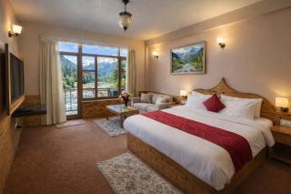 Hotel Hollywood Vibes #riverview #premium rooms #prime location #most awarded #parking #top rated #open terrace #lawn #best selling hotel in manali - 9