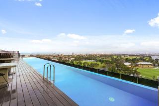 St Kilda Parkside Retreat Rooftop City Views - 9