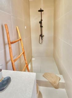 Stunning Private 8 sleeper Villa with private plunge Pool, Wi-Fi, AC TV 90m Paje Beach Zanzibar - 7