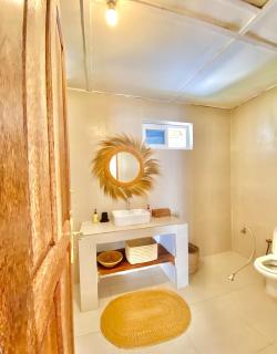 Stunning Private 8 sleeper Villa with private plunge Pool, Wi-Fi, AC TV 90m Paje Beach Zanzibar - 2