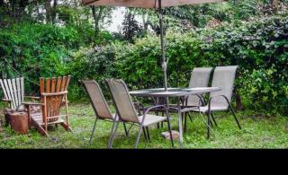 Comfy 2BR cottage - 4