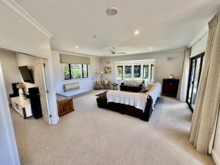 Redwood Vista - Essential Serenity - 4