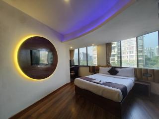 Glitz Hotels The Rio - Nr Solitaire Corporate Business Park - 8