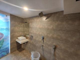 Glitz Hotels The Rio - Nr Solitaire Corporate Business Park - 1