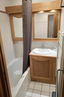 Appartement cosy - Magnifique vue, piscine et à deux pas du ski - 3