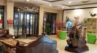 GreenTree Alliance Zhengzhou Railway station West Square Hotel - 1