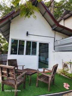 Tuk Tuk Guesthouse - 8