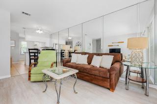 Poolside Villas 209 - 9