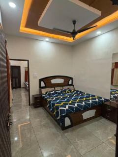 Raj Laxmi Homestay - 5