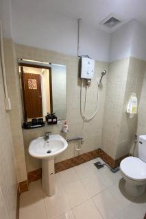 Bin Home near Airport - 7