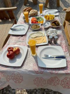 Desert Moon View Hotel - 8