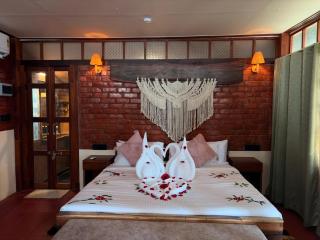 Sky Frame Beach Resort - 5