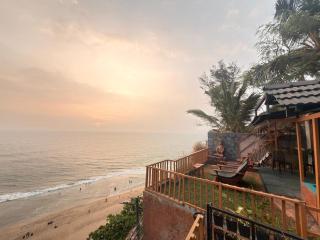 Sky Frame Beach Resort - 3