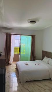 Appartement 2 pièces haut standing et cuisine équipée - 2