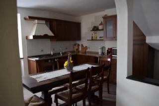 Il Girasole - Casa in pietra nel borgo di Ottano - 8