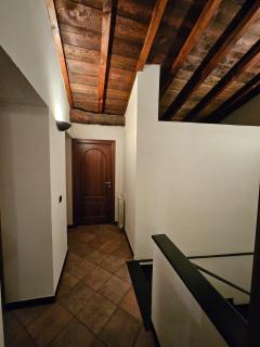 Il Girasole - Casa in pietra nel borgo di Ottano - 4