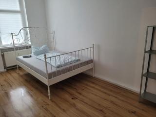 New flat for 7 Special price per month 4 Rooms - 2