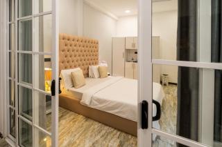 White Land City Hotel - 8