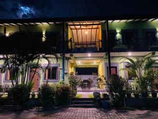 The Paramount Lodge - 7