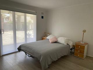 Cosy & Modern Unit 500m from Beach - Torquay - 4