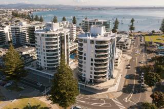 Oceanside Haven Resort with Luxury Sea Views - 6