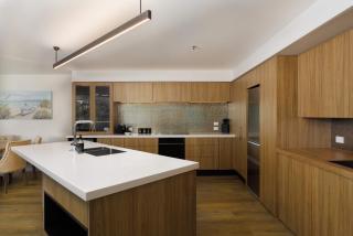 Oceanside Haven Resort with Luxury Sea Views - 1