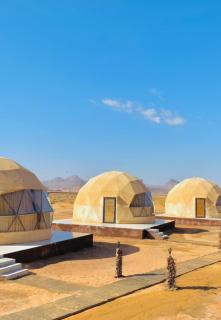 Wadi Rum Bubbles Luxury Camp - 8