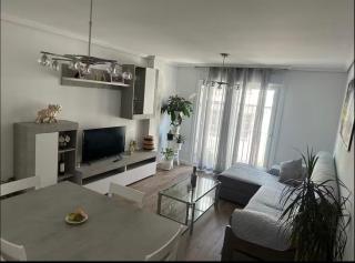 Apartamento céntrico,lumimoso con terraza - 0