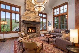 1138 Skiers Heaven! Luxury Home close to Park City Mountain! Two Hot Tubs & Gorgeous Outdoor Space! home - 0