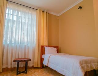 The Valley Retreat - 3