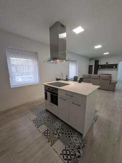 Spacious and bright downtown apartment in Bilbao - 1