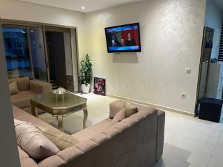 Sunny modern Apartment- Ocean & Pool view in Al Mansouria - 8